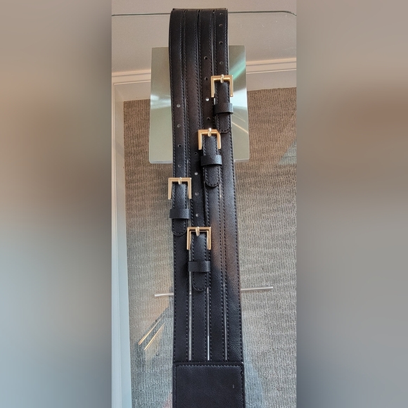 The Limited Black Buckle Belt Sz: S - Picture 6 of 9